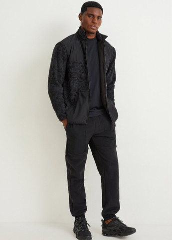 Чорна демісезонна куртка C&A