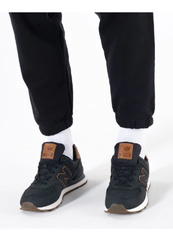 Черные демисезонные кроссовки 574 luxe New Balance