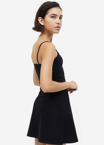 Черное кэжуал платье платье-майка H&M однотонное