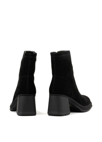 Зимние ботинки Le'BERDES без декора из натуральной замши