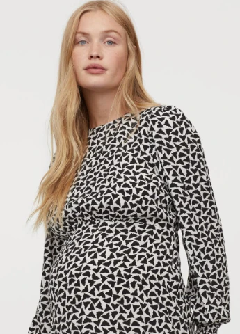 Молочное кэжуал мама платье с пышным рукавом H&M с рисунком