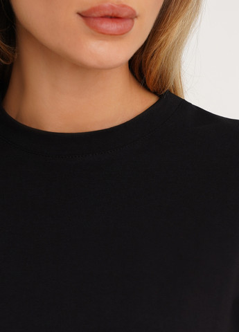 Черная всесезон укороченная женская футболка KASTA design