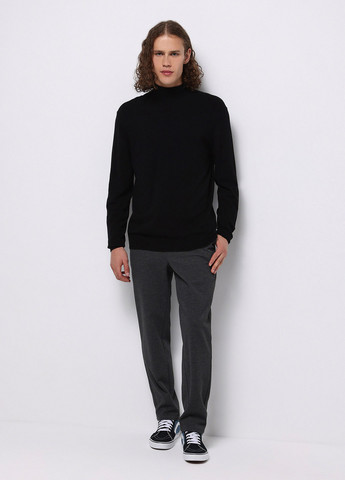 Черный демисезонный свитер Colin's