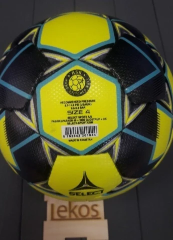 Футбольні М'яч X-Turf New (5703543201044) футбольний Select (226704913)