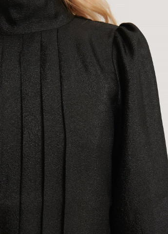 Черное коктейльное платье а-силуэт NA-KD однотонное