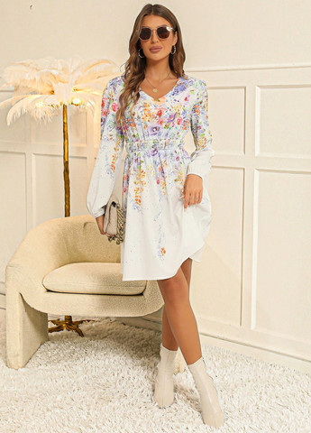 Молочна кежуал сукня кльош SHEIN з квітковим принтом