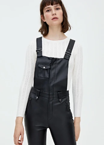 Комбинезон Pull & Bear комбинезон-брюки однотонный чёрный кэжуал искусственная кожа