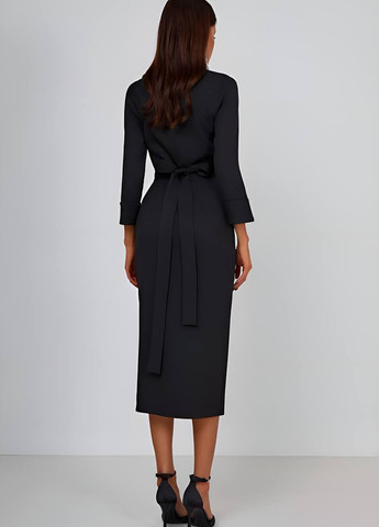 Черное деловое платье на запах Fashion однотонное