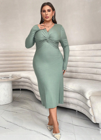 Светло-зеленое кэжуал платье футляр SHEIN однотонное