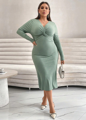 Светло-зеленое кэжуал платье футляр SHEIN однотонное