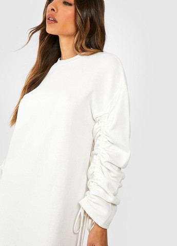 Молочное кэжуал платье платье-свитшот Boohoo однотонное