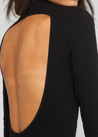 Чорна кежуал сукня сукня-водолазка, з відкритою спиною NA-KD однотонна