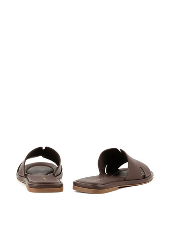 Коричневые шлепанцы Le'BERDES
