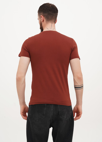 Коричнева футболка Mustang