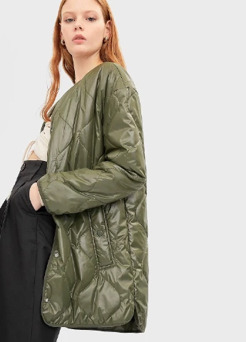 Фисташковая демисезонная куртка Stradivarius