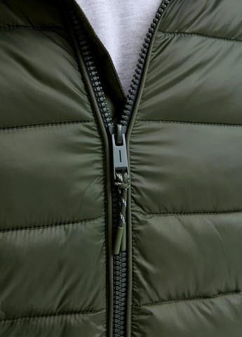 Оливковая (хаки) демисезонная куртка Jack & Jones