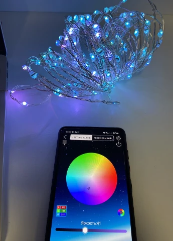 Розумна світлодіодна смарт гірлянда RGB для ялинки новорічного декору керування кольором з телефону 20 м 200 LED (75101-Нов) Francesco Marconi (251345181)
