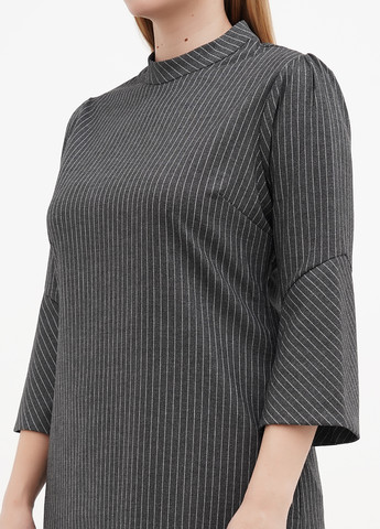 Темно-серое кэжуал платье а-силуэт Sassofono в полоску