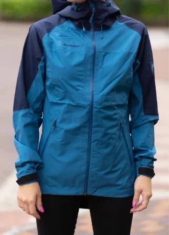Синяя демисезонная водонепронецаемая куртка gore-tex® Mammut