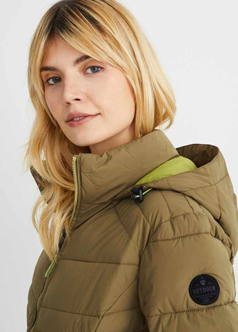 Оливкова демісезонна куртка C&A