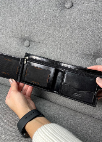 Чоловічий подарунковий набір чорний шкіряний гаманець і ремінь Tony Bellucci однотонні чорні