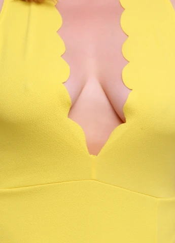 Жовтий коктейльна сукня Boohoo однотонна