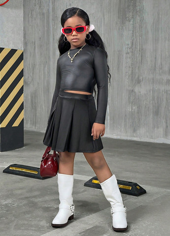 Чорний демісезонний костюм (топ, спідниця) спідничний SHEIN