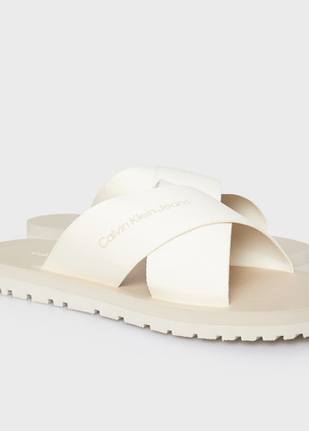 Белые кэжуал, пляжные шлепанцы Calvin Klein Jeans