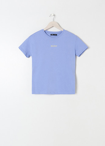 Светло-синяя летняя футболка Sinsay