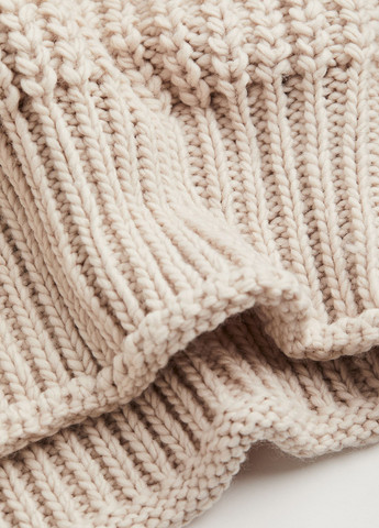 Светло-бежевый зимний джемпер зимовий H&M