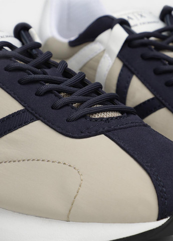 Бежевые демисезонные кроссовки Armani Exchange