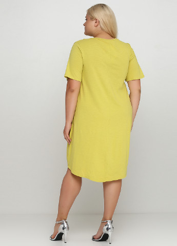 Горчичное кэжуал платье платье-футболка Sunshine однотонное