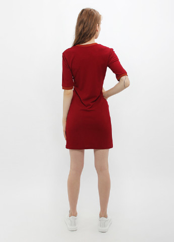 Бордовое кэжуал платье платье-футболка Dasti однотонное