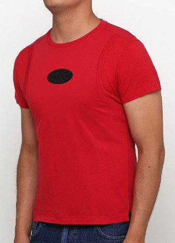 Красная футболка Richmond