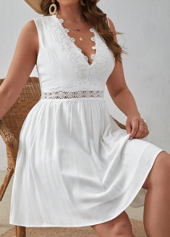 Белое кэжуал платье SHEIN однотонное