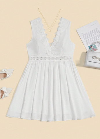 Белое кэжуал платье SHEIN однотонное