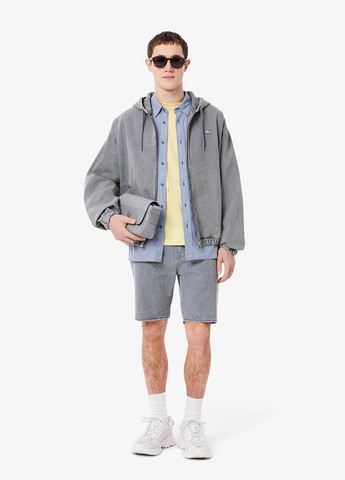 Серая демисезонная куртка Lacoste