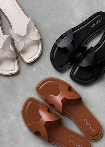 Молочные шлепанцы Le'BERDES