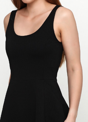 Черное кэжуал платье H&M однотонное