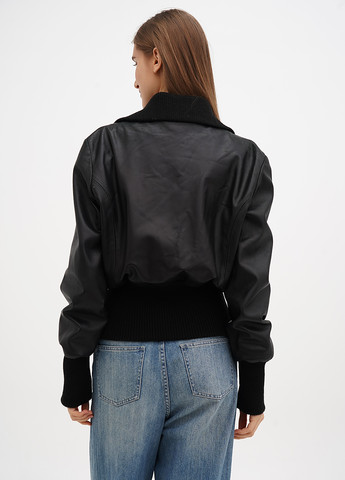 Черная демисезонная куртка кожаная Rich