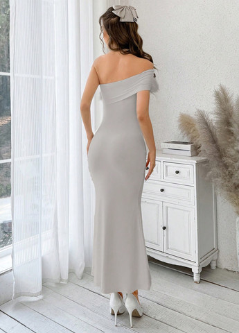 Світло-сіра вечірня сукня годе, на одне плече SHEIN однотонна