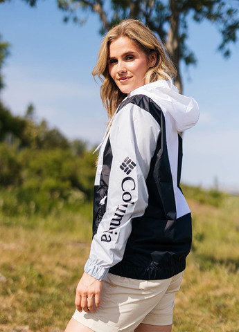 Черно-белая демисезонная куртка Columbia