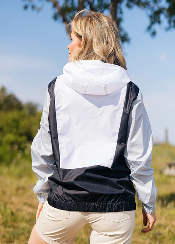 Черно-белая демисезонная куртка Columbia