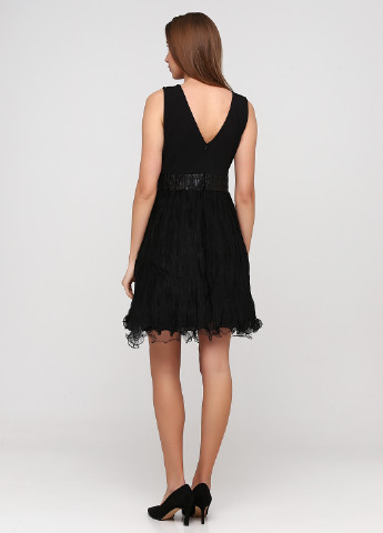 Чорна коктейльна плаття, сукня кльош Rinascimento однотонна