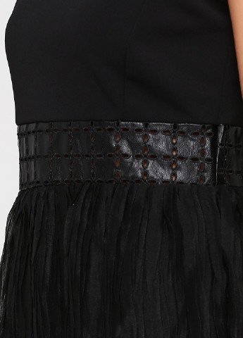 Чорна коктейльна плаття, сукня кльош Rinascimento однотонна