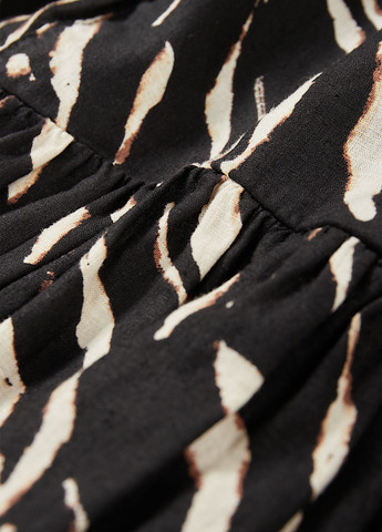 Черное кэжуал платье а-силуэт C&A с рисунком