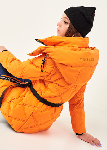 Оранжевая зимняя куртка Towmy