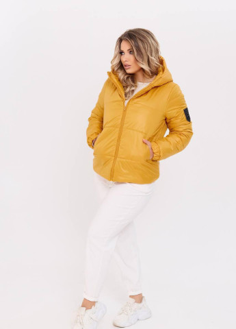 Желтая короткая женская куртка из плащевки желтого цвета р.48/50 354407 New Trend