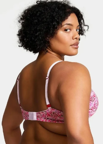Розовый демисезонный комплект (бюстгальтер, трусики) Victoria's Secret