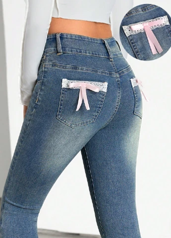 Синие демисезонные клеш джинсы SHEIN